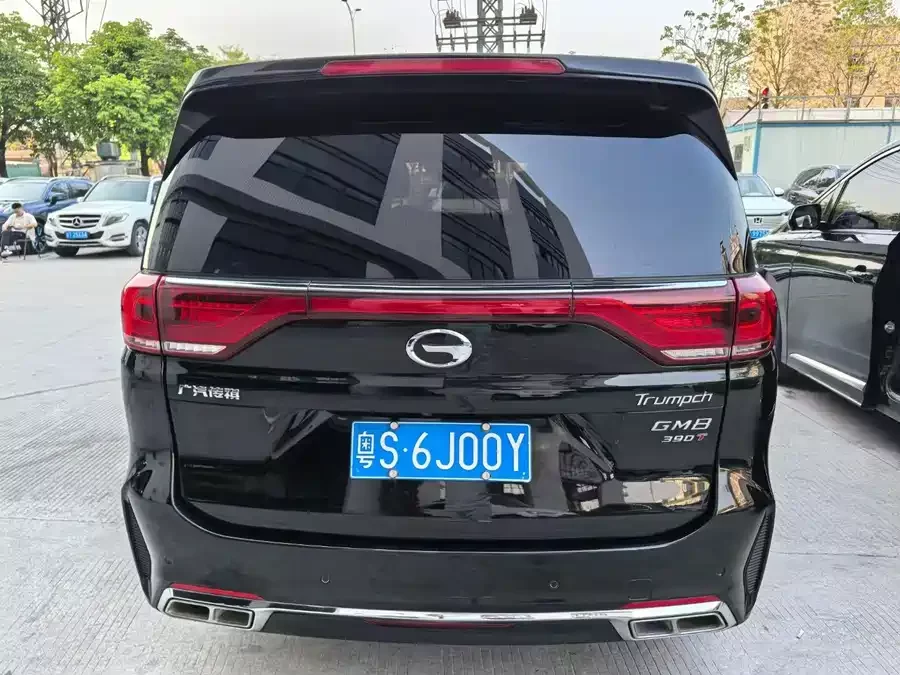 GAC Trumpchi M8