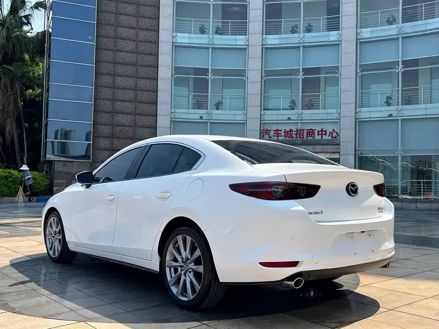 Mazda 3