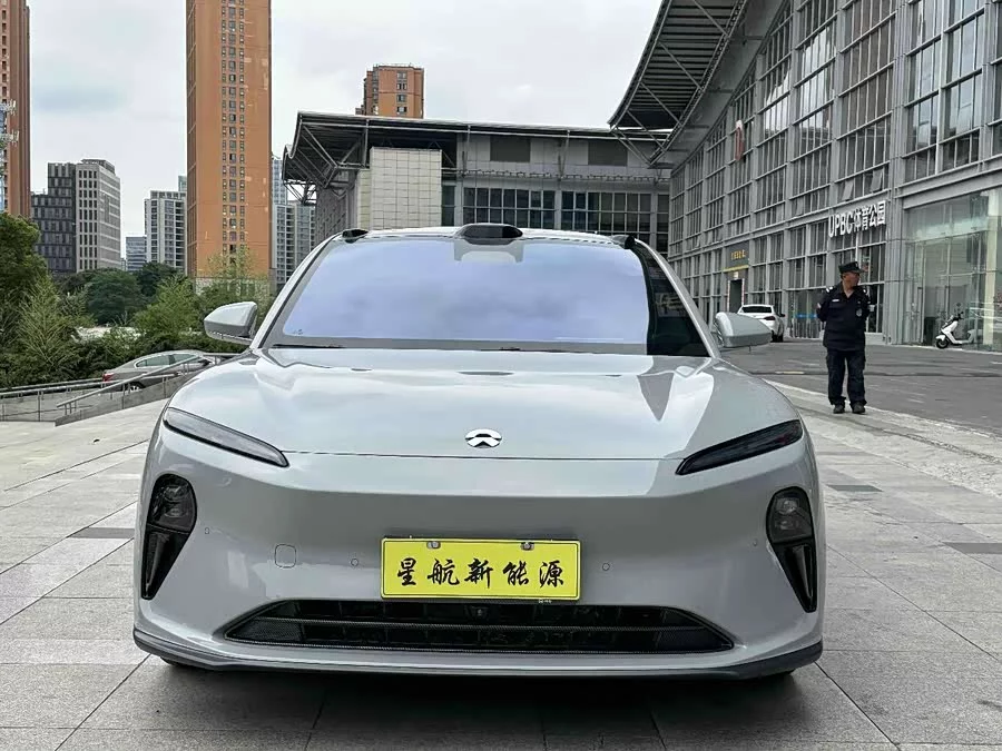 NIO ET5T