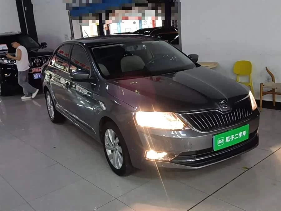 Skoda Rapid