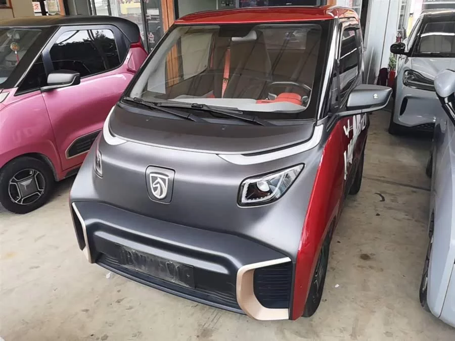 Baojun E200