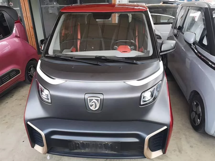 Baojun E200