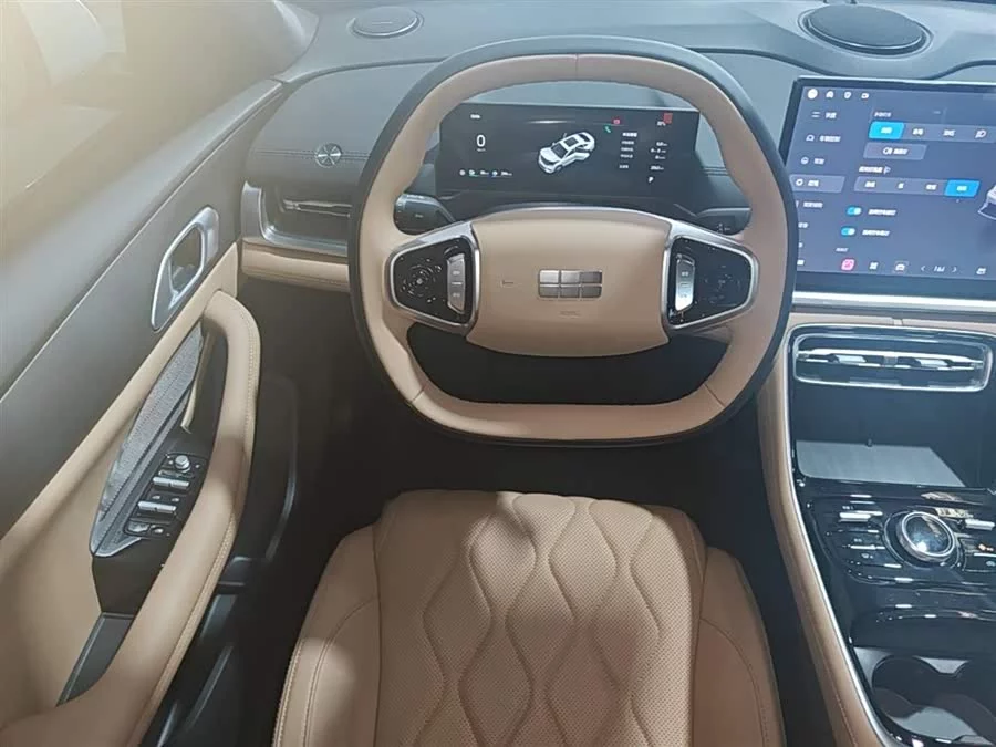 Geely Galaxy A7 EM