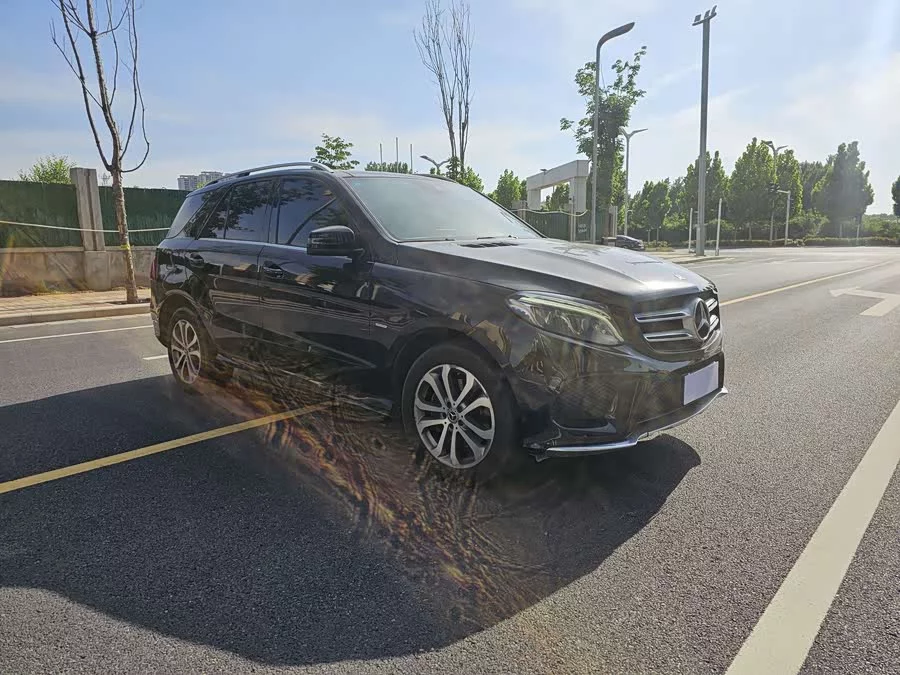 Mercedes Benz GLE (Imported)