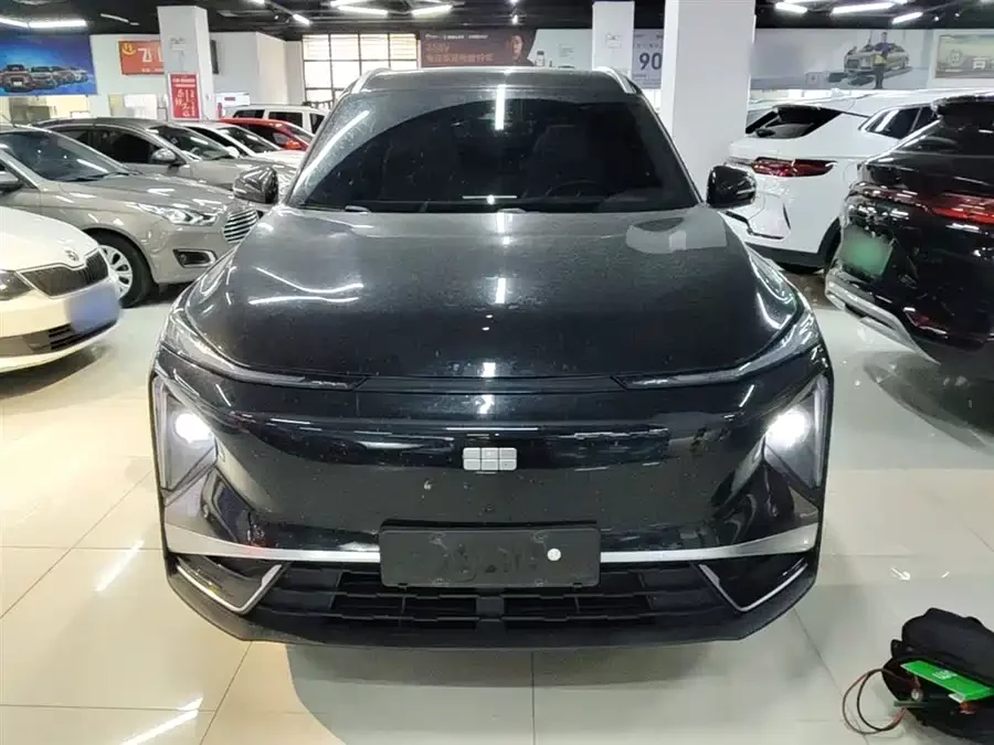 Geely Galaxy L7