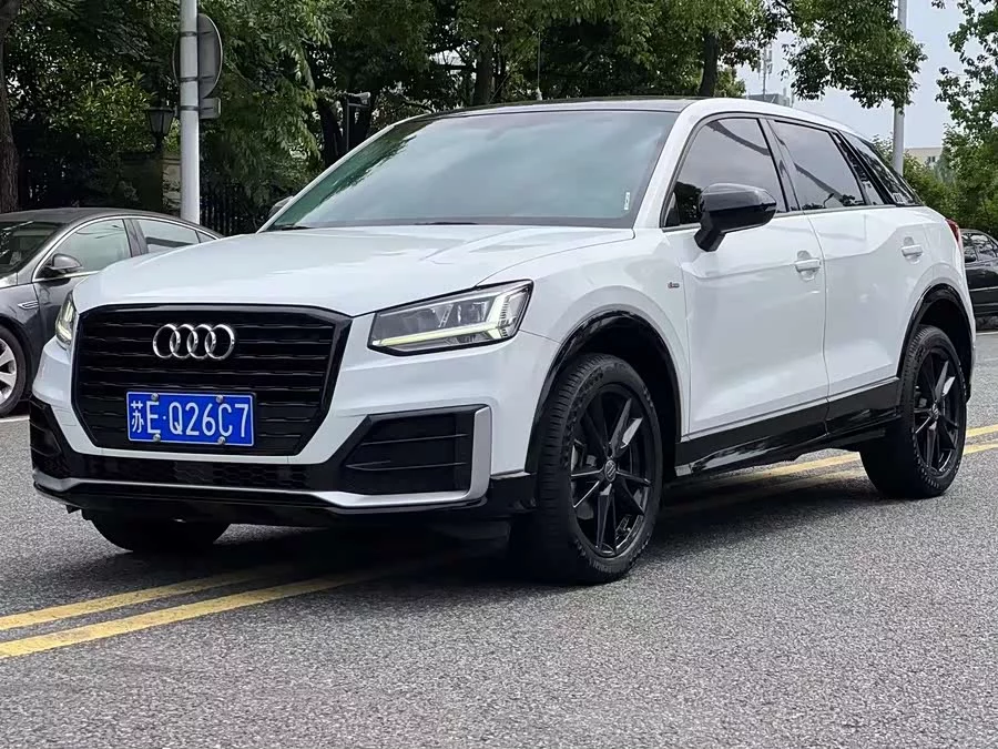 Audi Q2L
