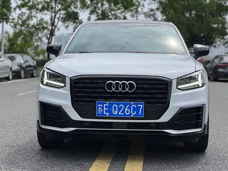 Audi Q2L