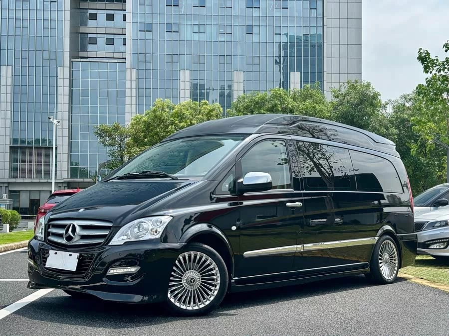 Mercedes Benz Vito