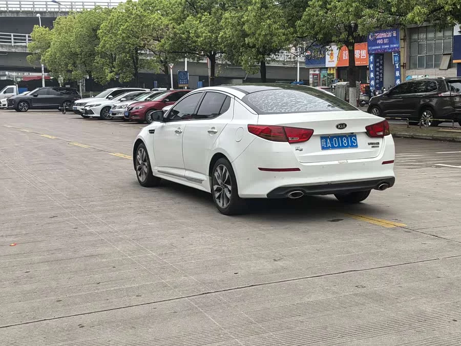 Kia K5