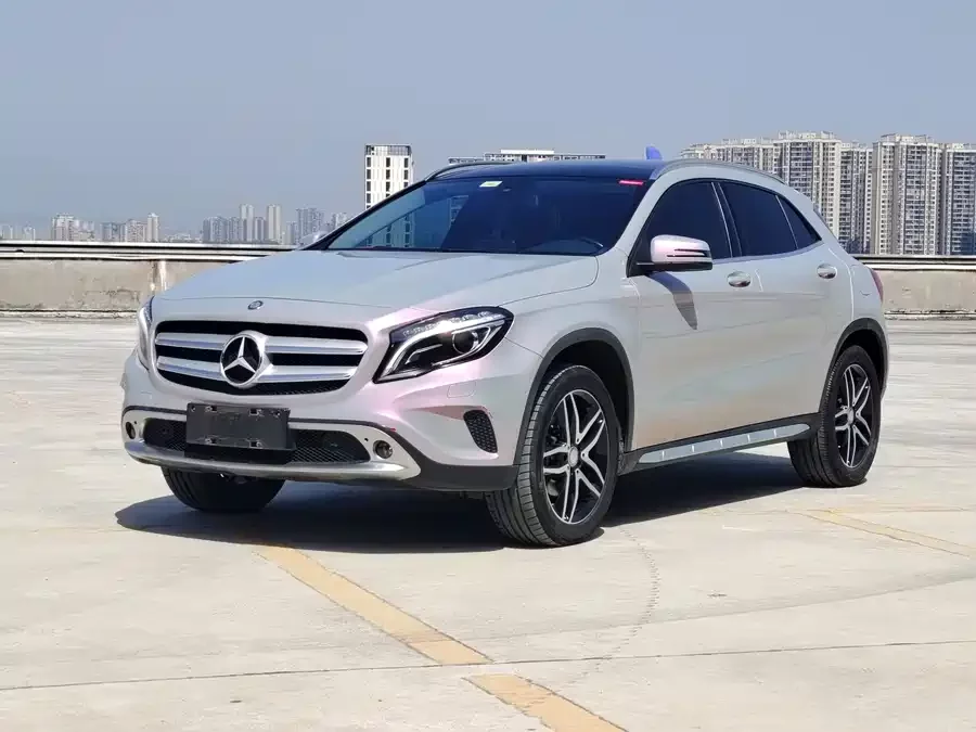 Mercedes Benz GLA