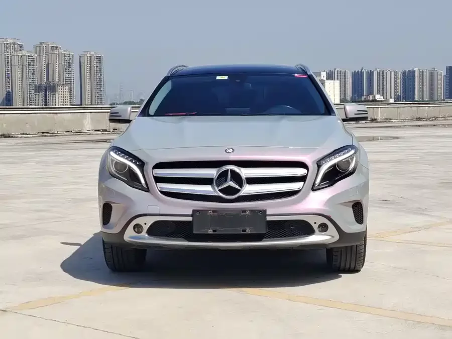 Mercedes Benz GLA