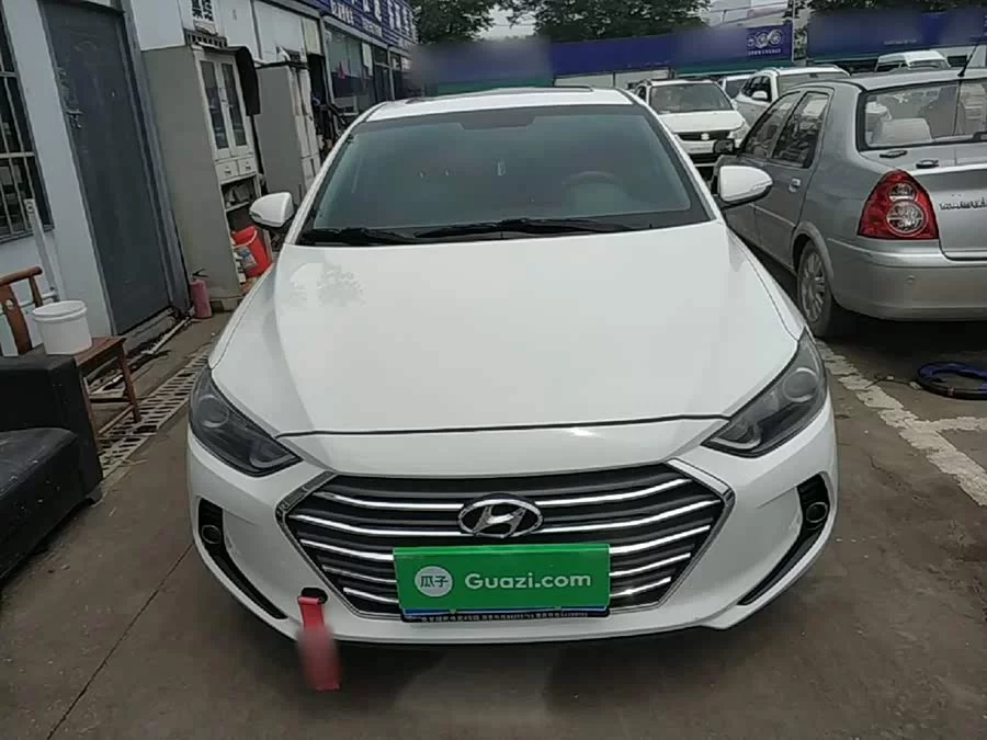 Hyundai elantra