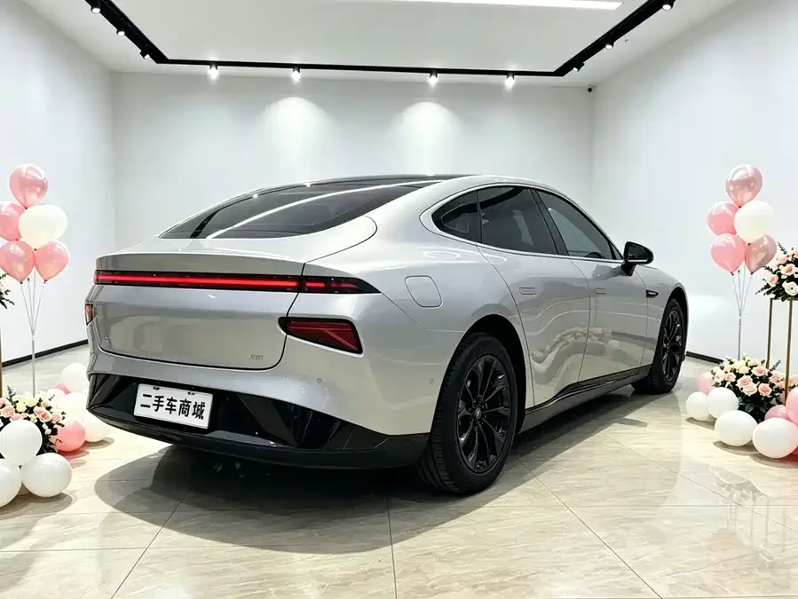 Xpeng P7