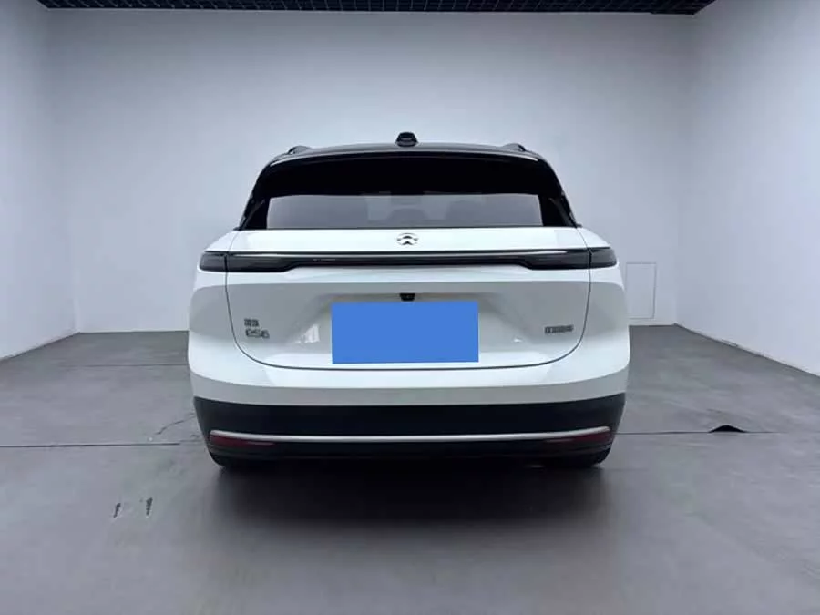 NIO ES6