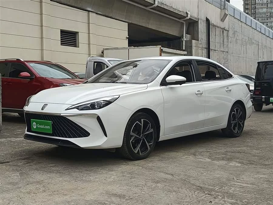 Roewe i5