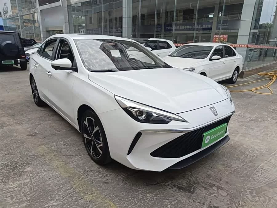 Roewe i5