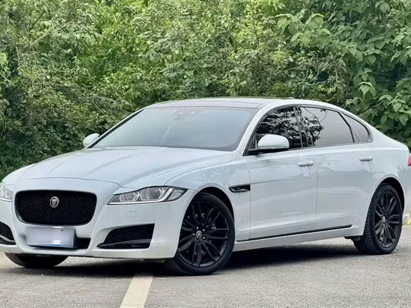 Jaguar XFL
