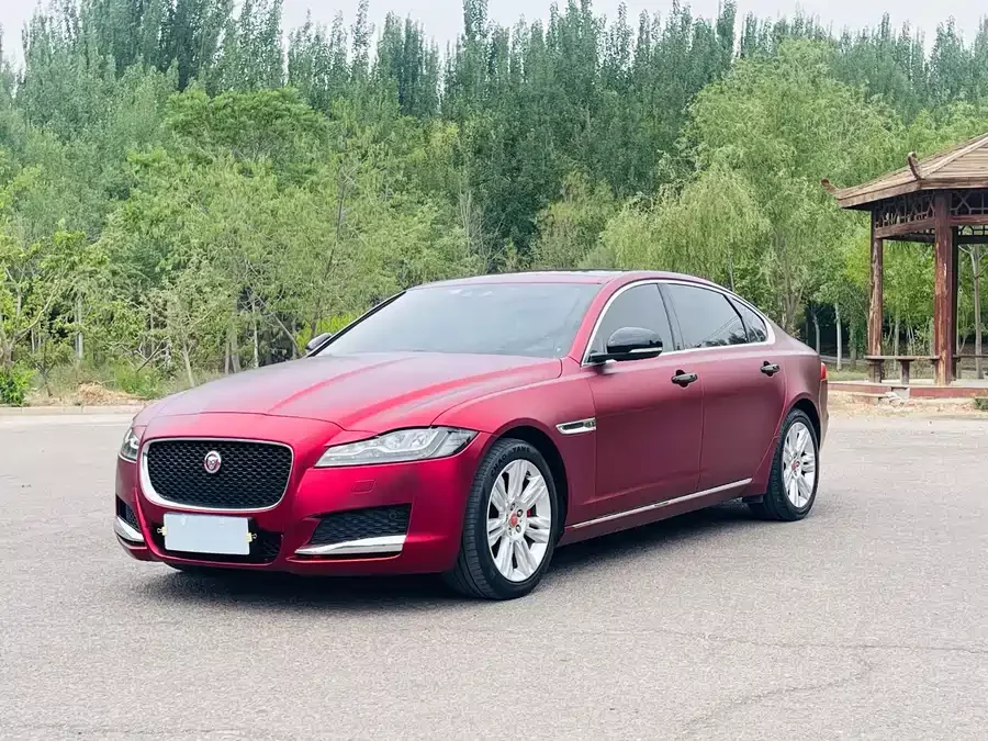 Jaguar XFL