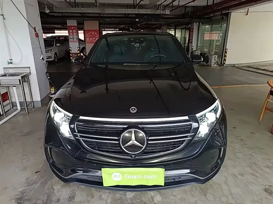 Mercedes Benz EQC