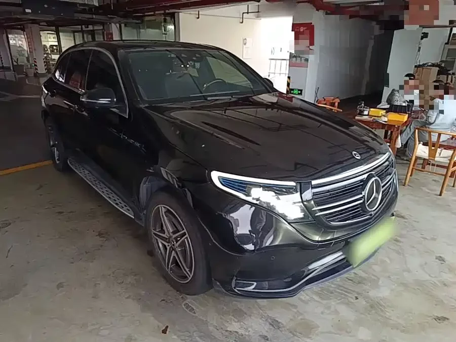 Mercedes Benz EQC