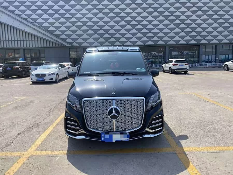 Mercedes Benz Vito