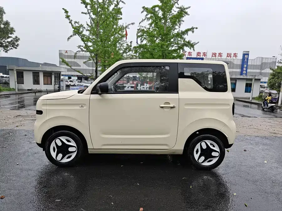 Geely Panda