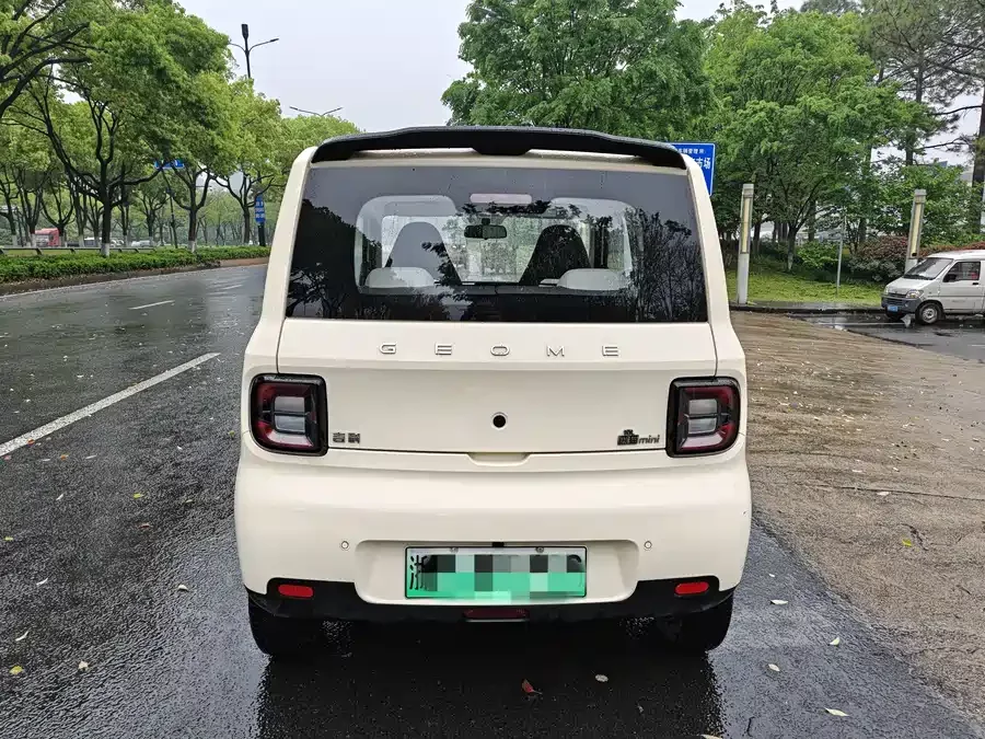 Geely Panda