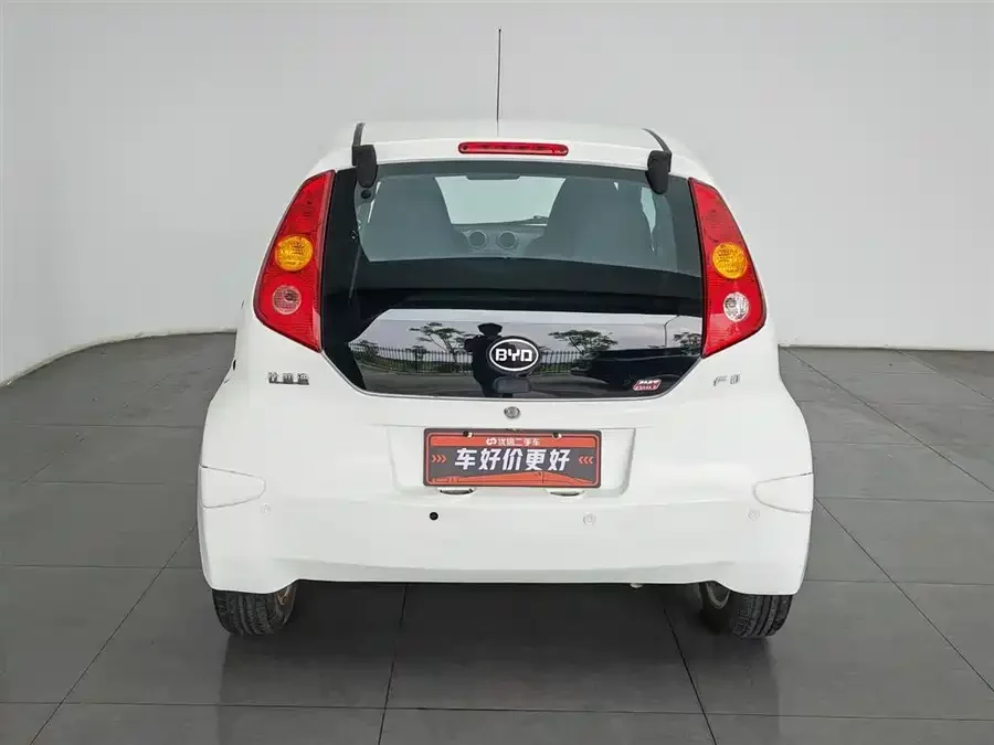 BYD F0