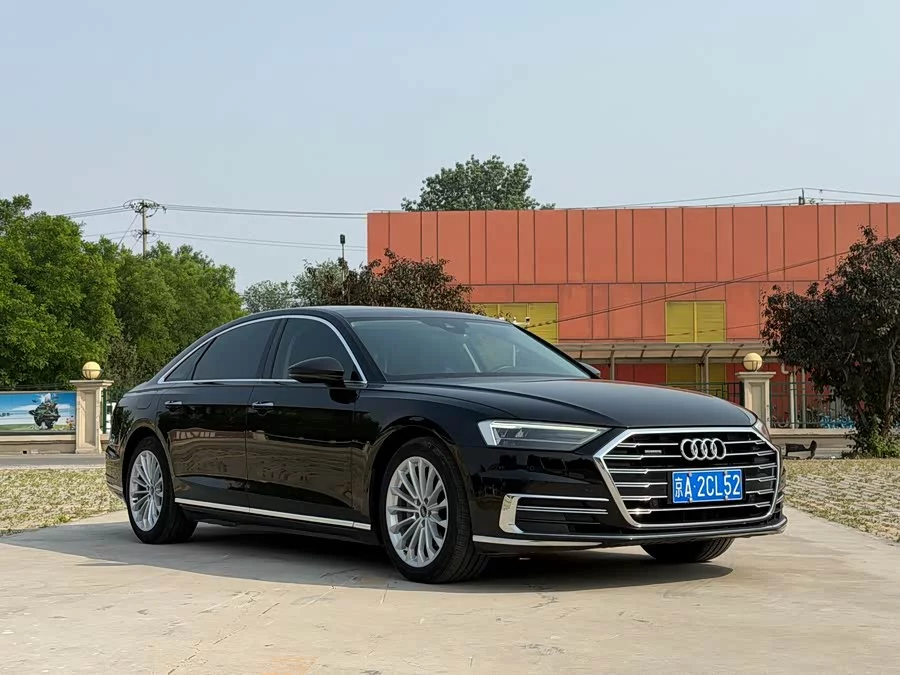 Audi A8