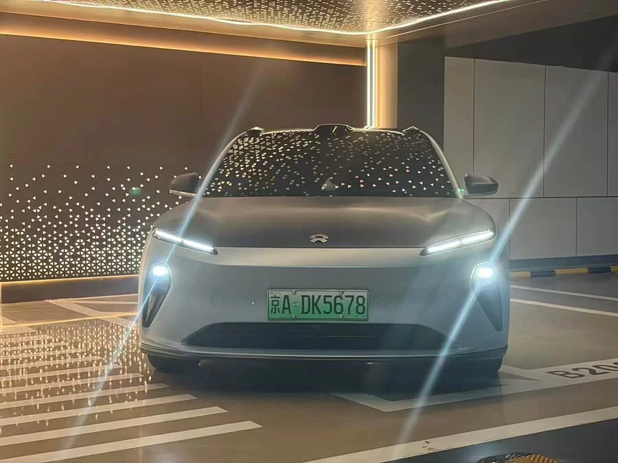 NIO ET5T