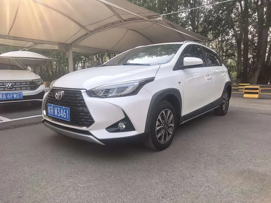 Toyota YARiS L