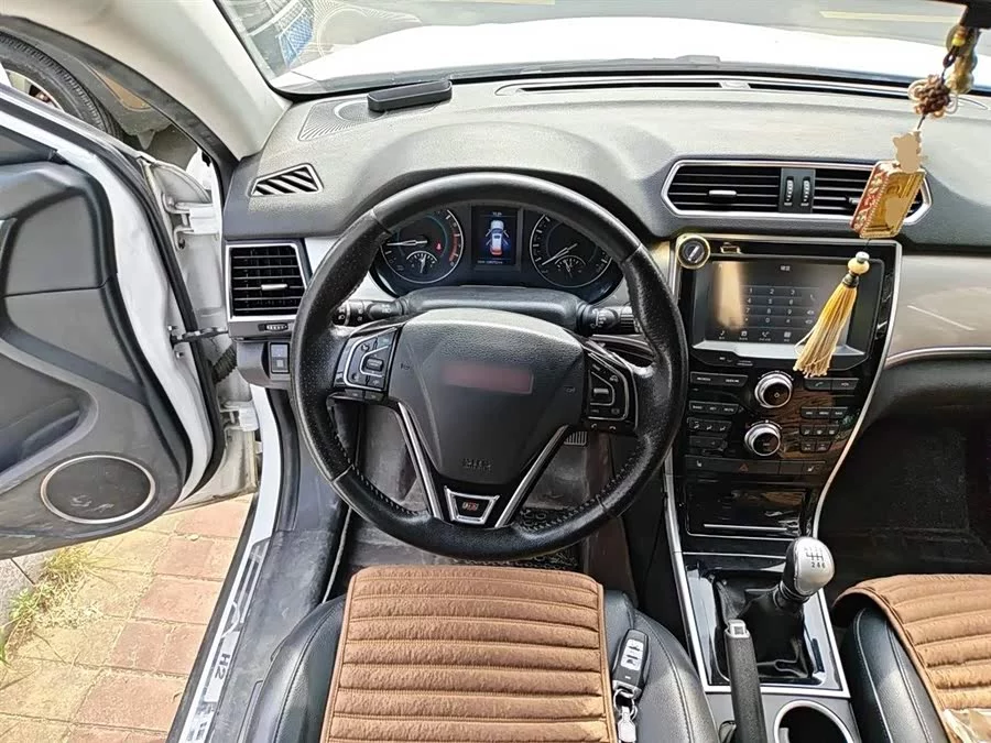 Haval H2