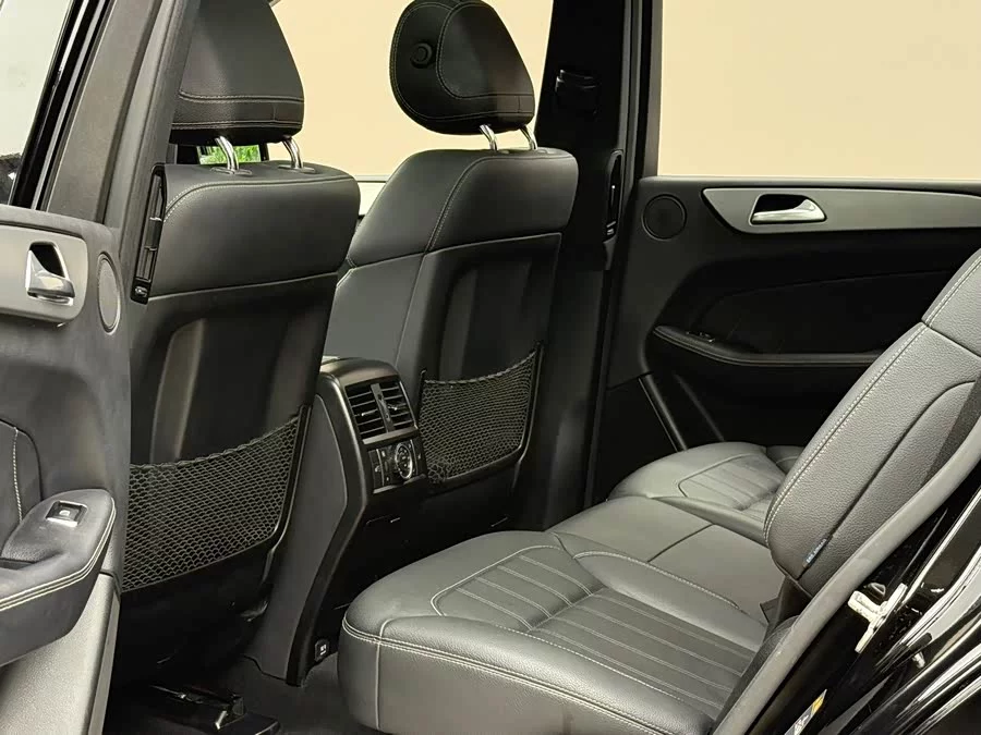 Mercedes Benz GL-Class