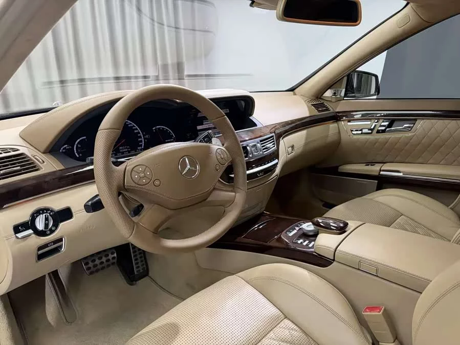 Mercedes Benz S-Class AMG