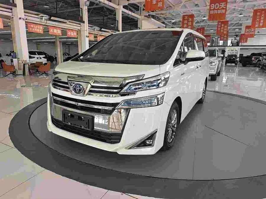 Toyota Crown Vellfire