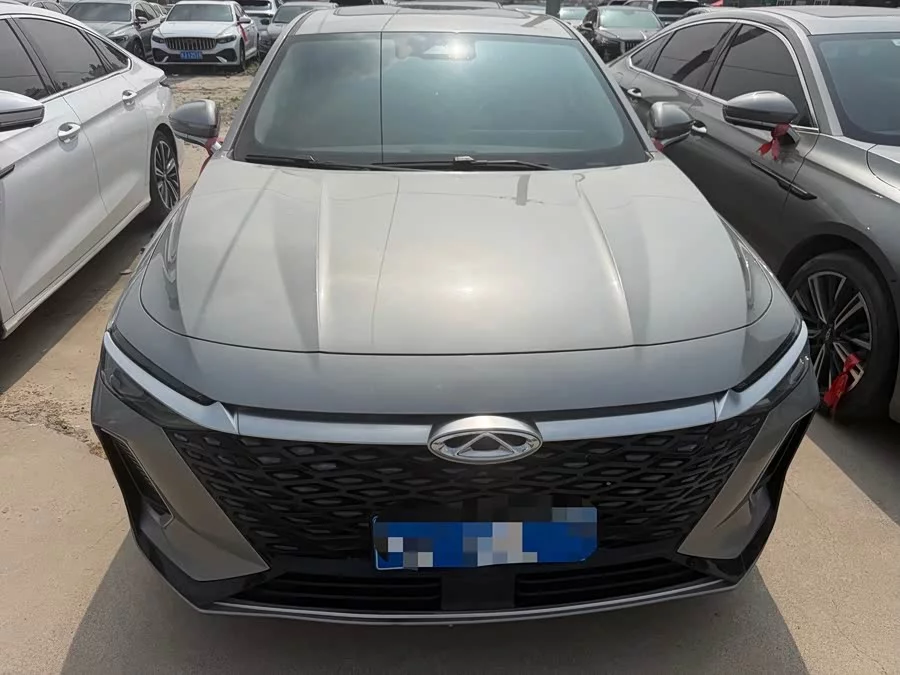 Chery Arrizo 8