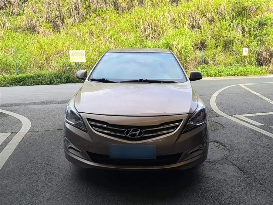 Hyundai Rena