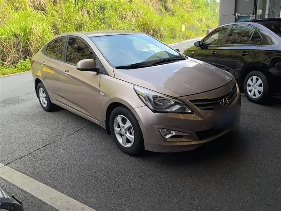 Hyundai Rena