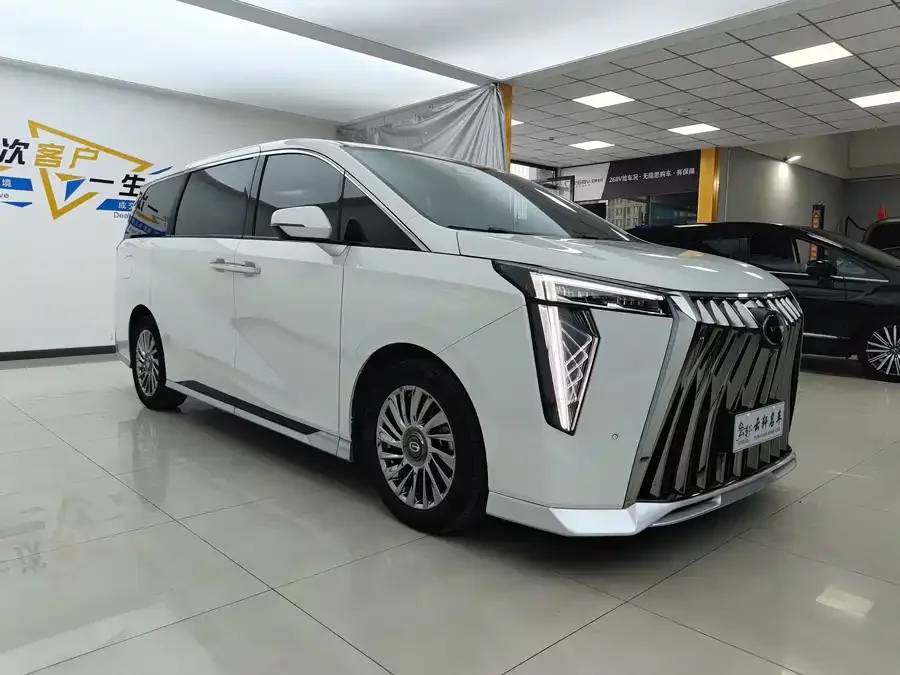 GAC Trumpchi M8