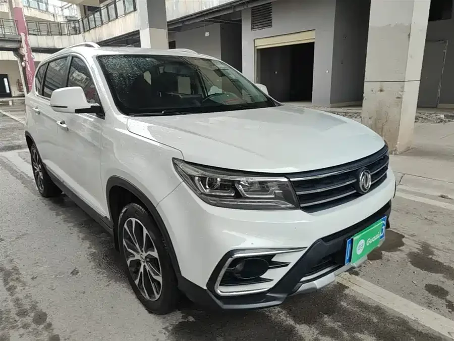 Dongfeng Jingyi X5