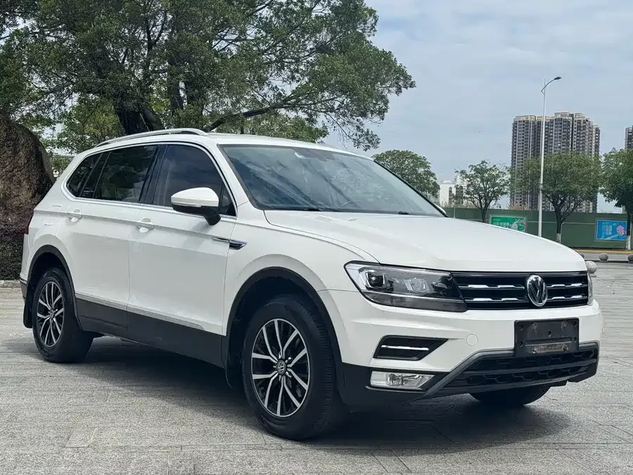 Volkswagen Tiguan L