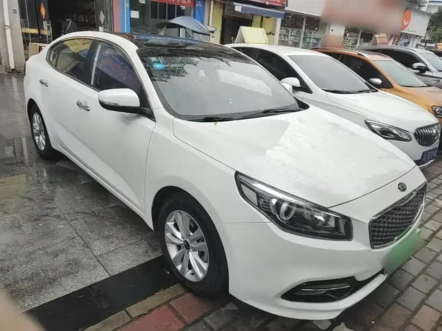 Kia K4
