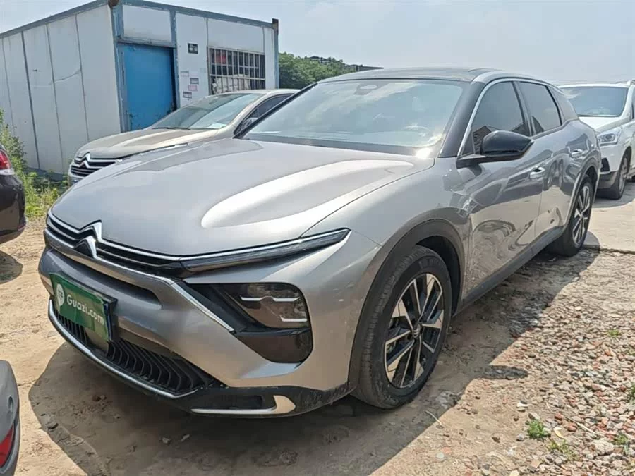Citroën Versailles C5 X
