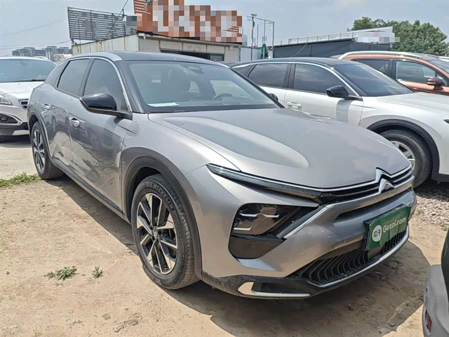 Citroën Versailles C5 X