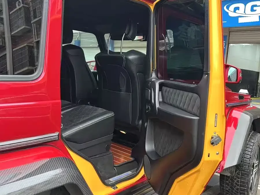 Mercedes Benz G-rated
