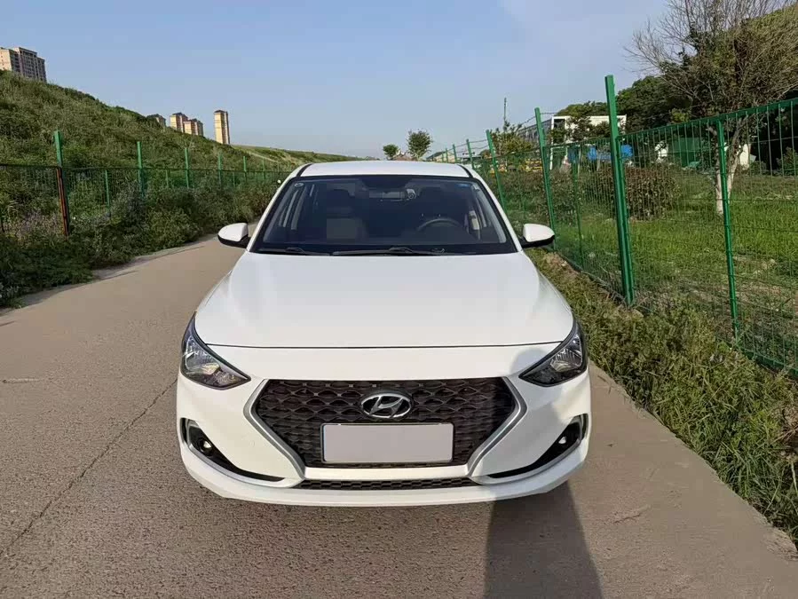 Hyundai Elantra / Celesta
