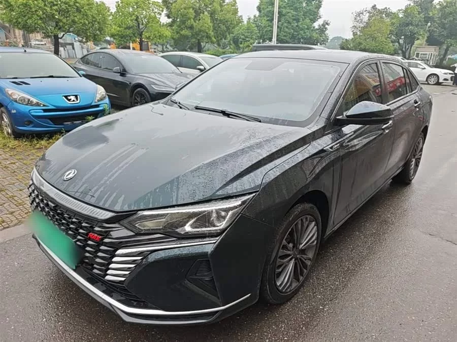 Dongfeng Yixuan MAX