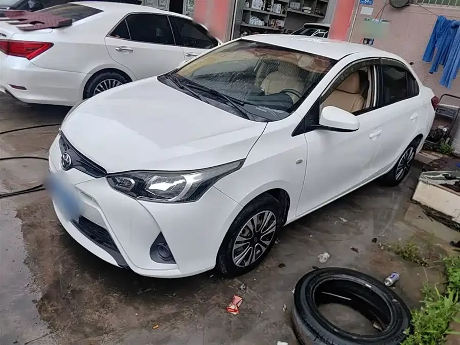 Toyota YARiS L Enjoy