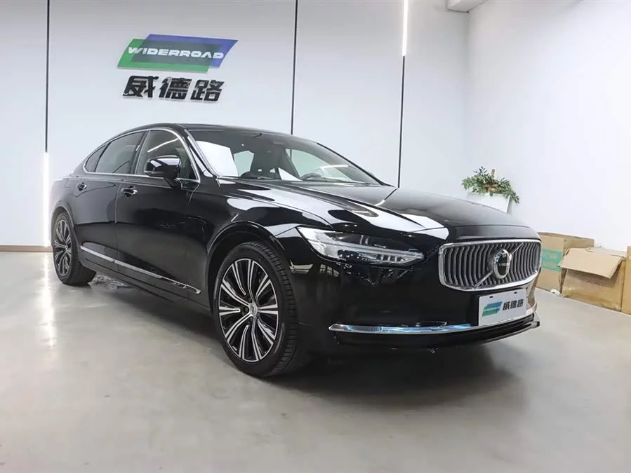 Volvo S90