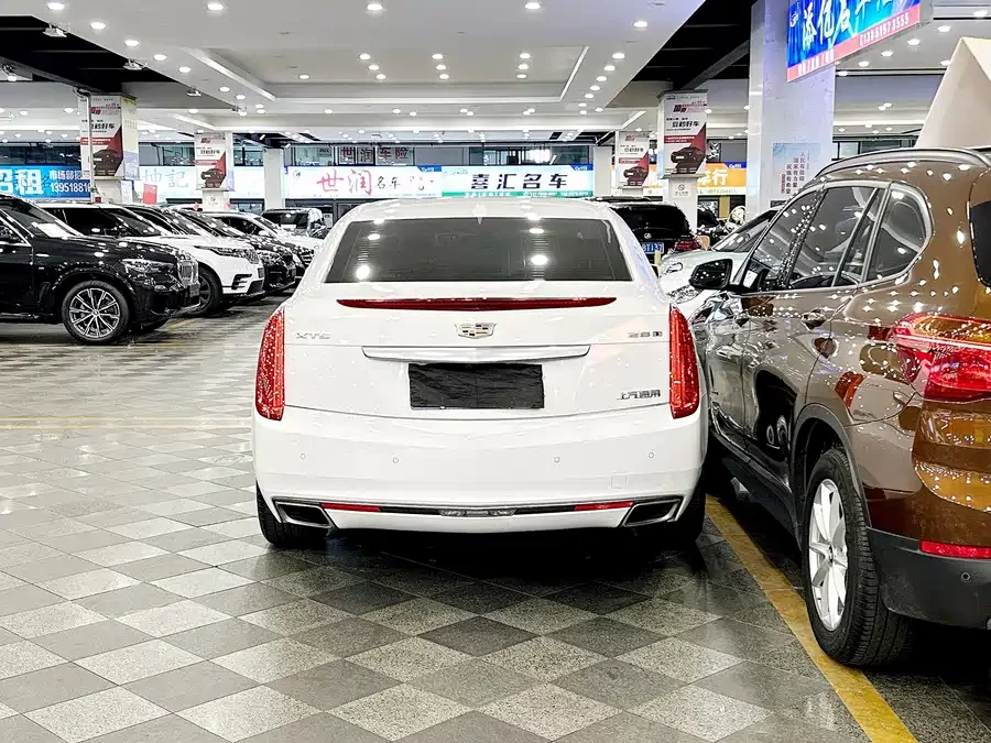 Cadillac XTS